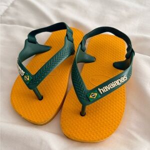 Havaianas Kids Sandals in Green and Orange